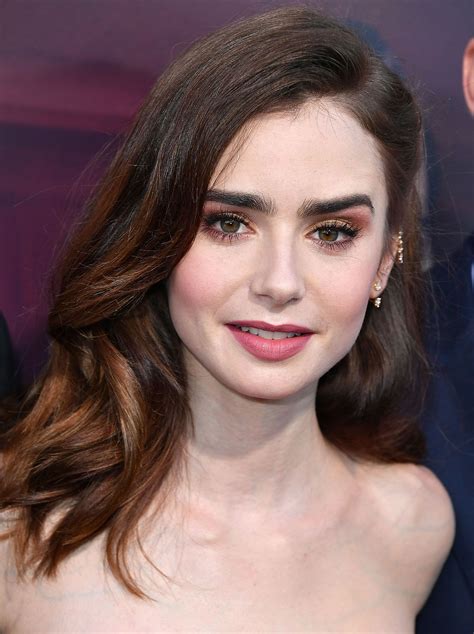 lily collins en bikini|Lily Collins Proudly Poses in Bikini, Opens Up About Prior Eating ...